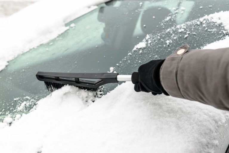 How To Use An Ice Scraper