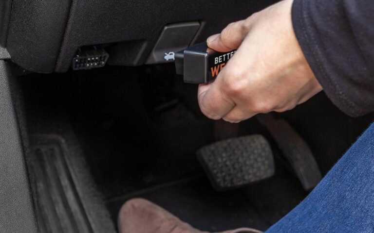 How To Connect An Obd2 Scanner To A Car