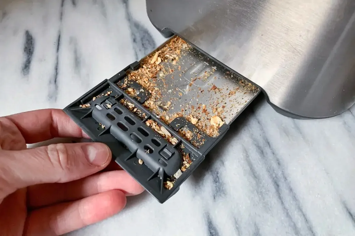 crumb tray