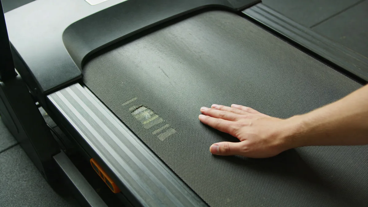 how do I know if my treadmill needs lubricant