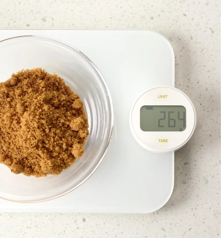 how to change batteries in a kitchen scale