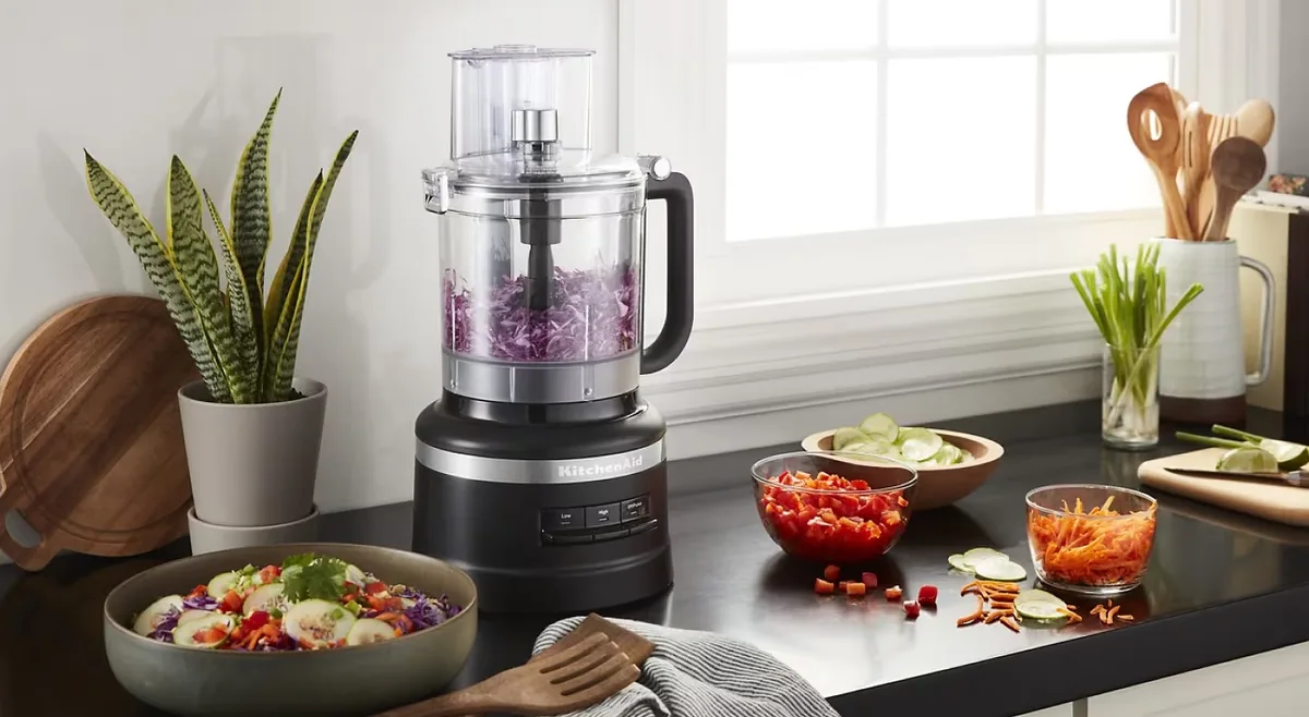 how to chop onions in a food processor