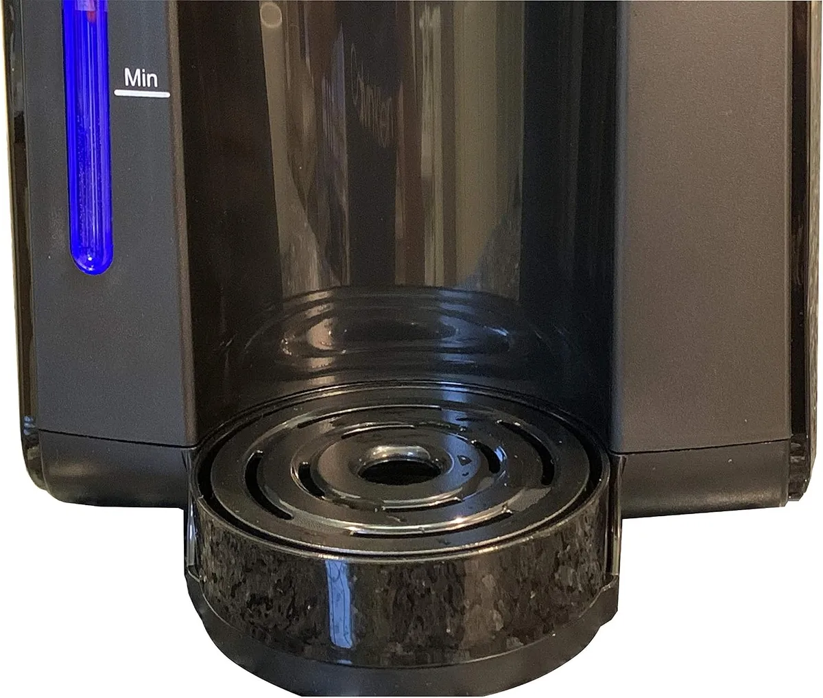 how to clean a coffee maker water reservoir