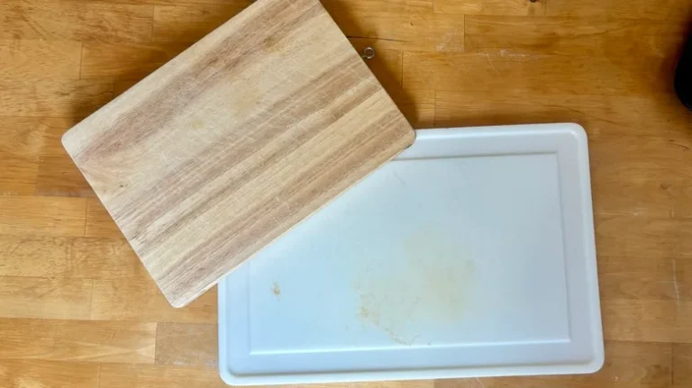 how to clean cutting board