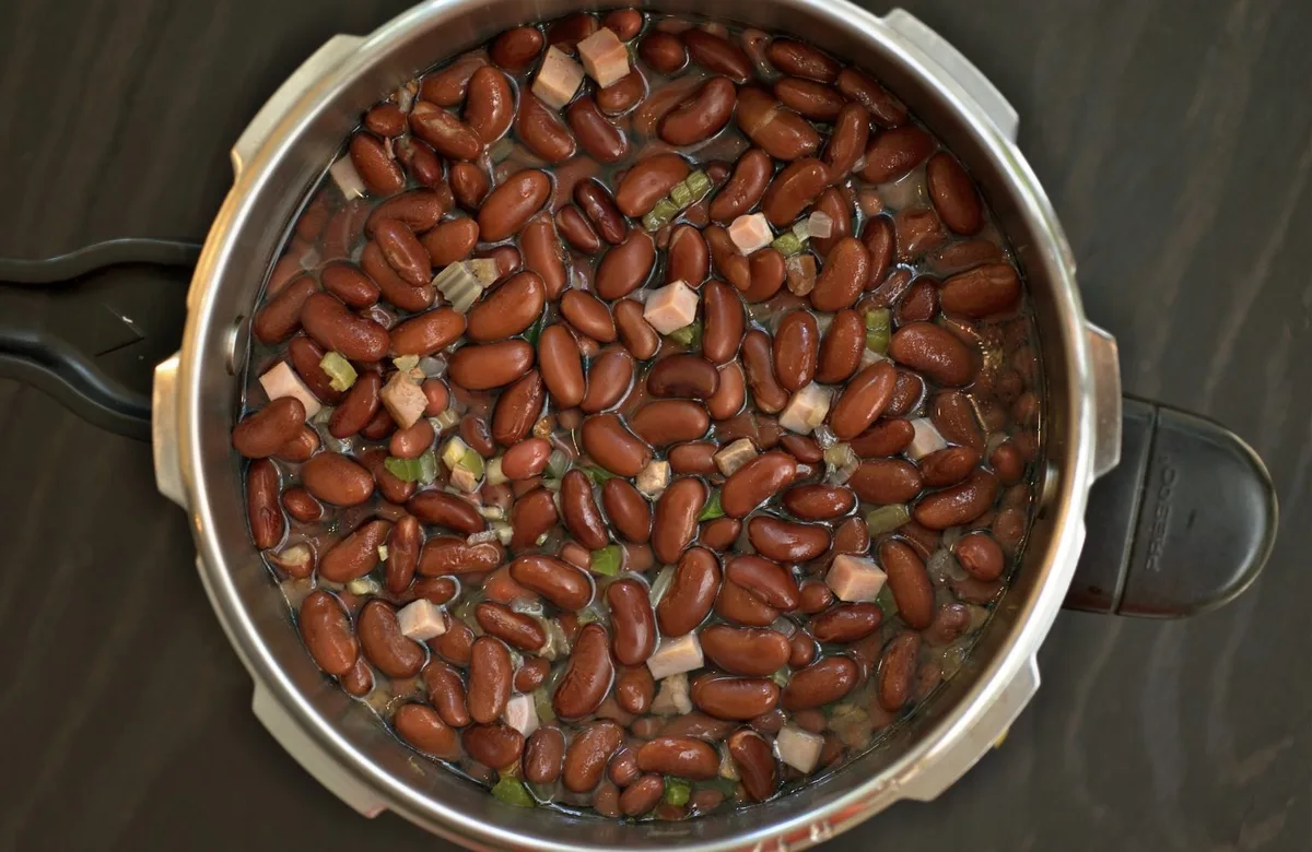 how to cook beans in a pressure cooker