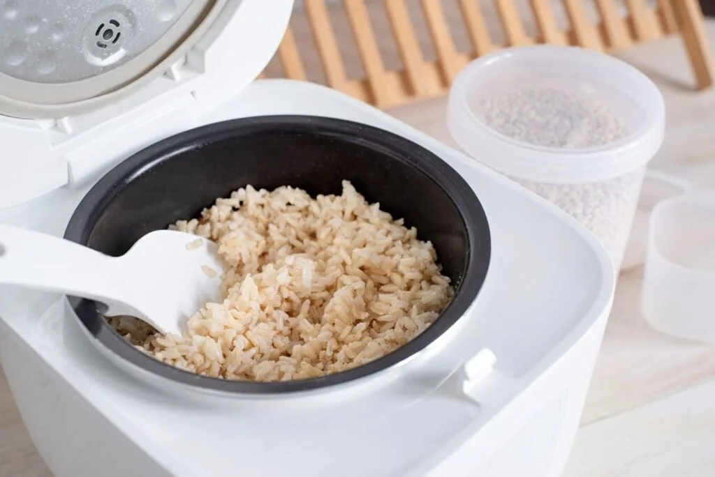how to cook brown rice in a rice cooker