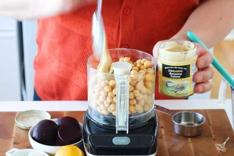 how to make hummus in a food processor