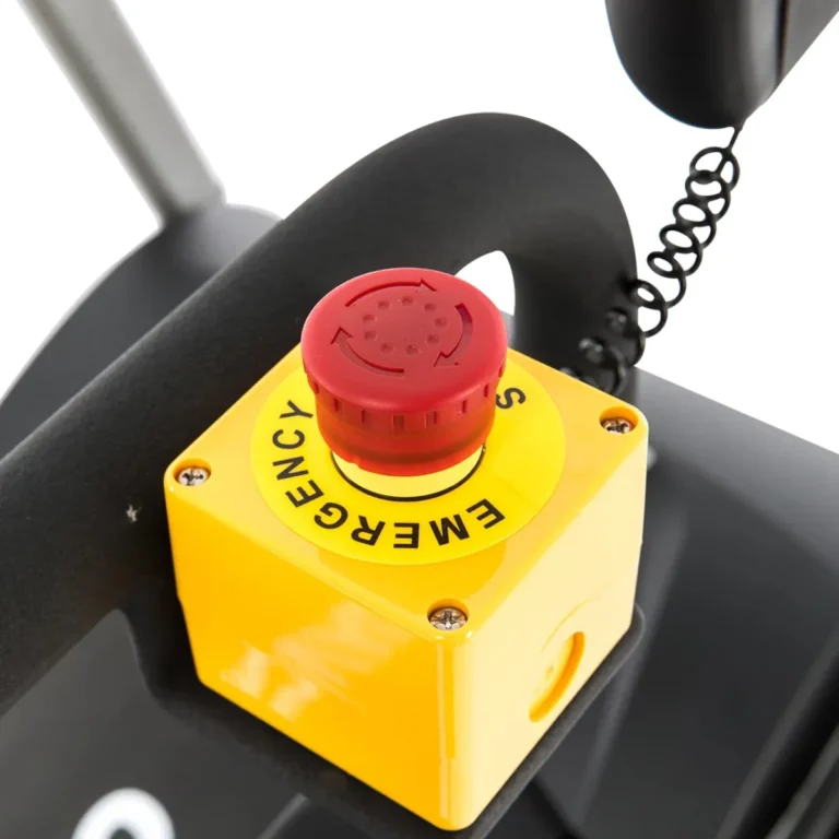 how to stop a treadmill safely