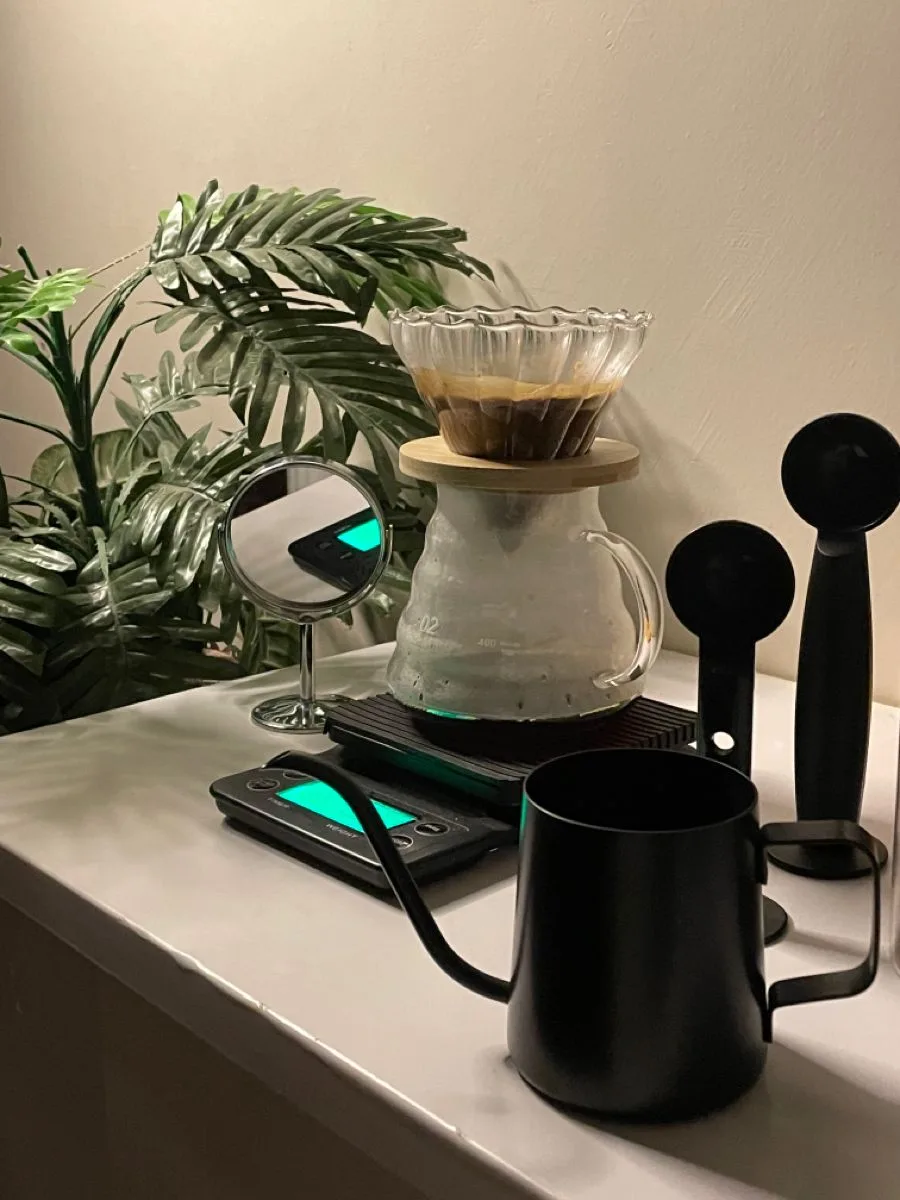 how to use a pour over coffee maker