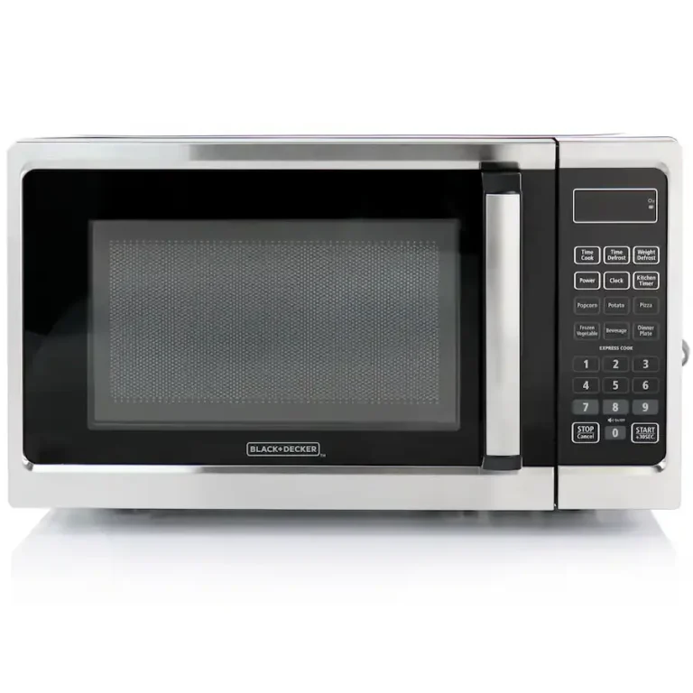 microwave oven with food