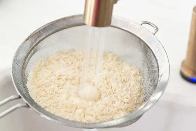 rinsing basmati rice