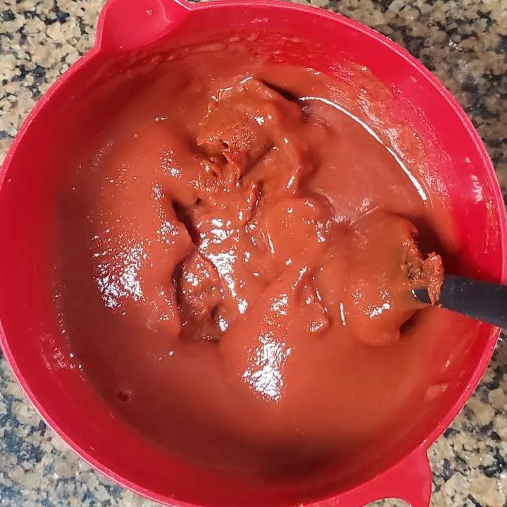 stubborn stains on silicone utensils